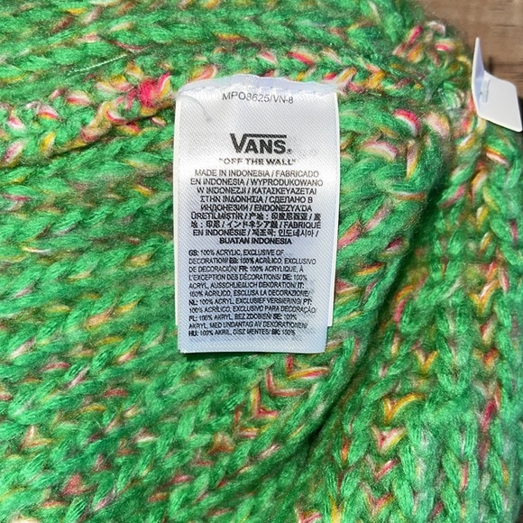 NWT Vans x IRENEISGOOD Cuffed Beanie Hat Color Green Bee OS - Picture 4 of 5
